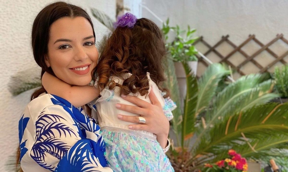 Νικολέττα Ράλλη: Κοπάνα με την κόρη της (φώτο)