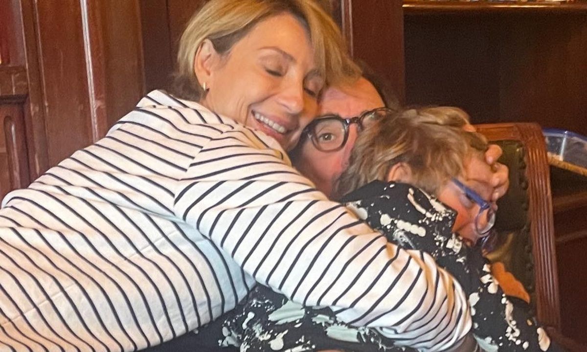 Ο γιος της Ευδοκίας Ρουμελιώτη γιορτάζει και η τηλεοπτική κολλητή της «Άσπα» έστειλε τις ευχές της