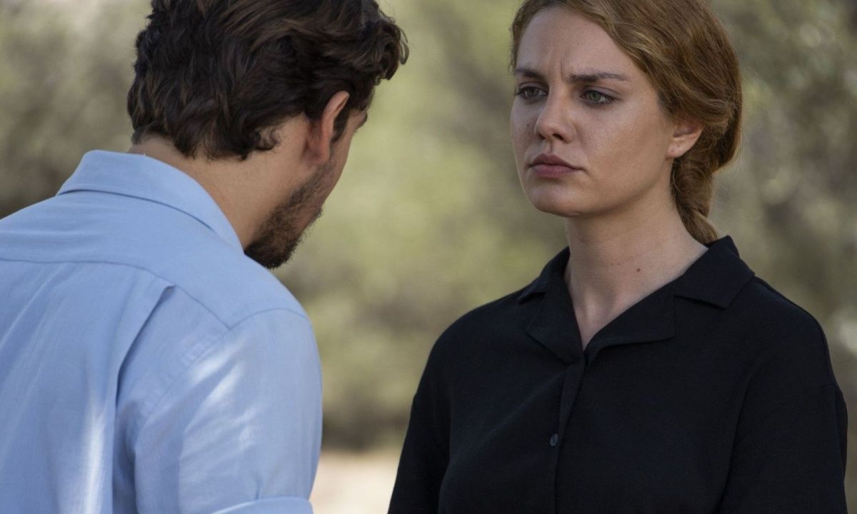 Το μυστικό και η προδοσία στο Προξενιό της Ιουλίας αποκαλύπτονται