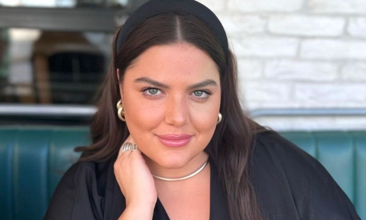 Το νέο κούρεμα της Δανάης Μπάρκα είναι hot trend και θα σε στείλει νωρίτερα στο κομμωτήριο