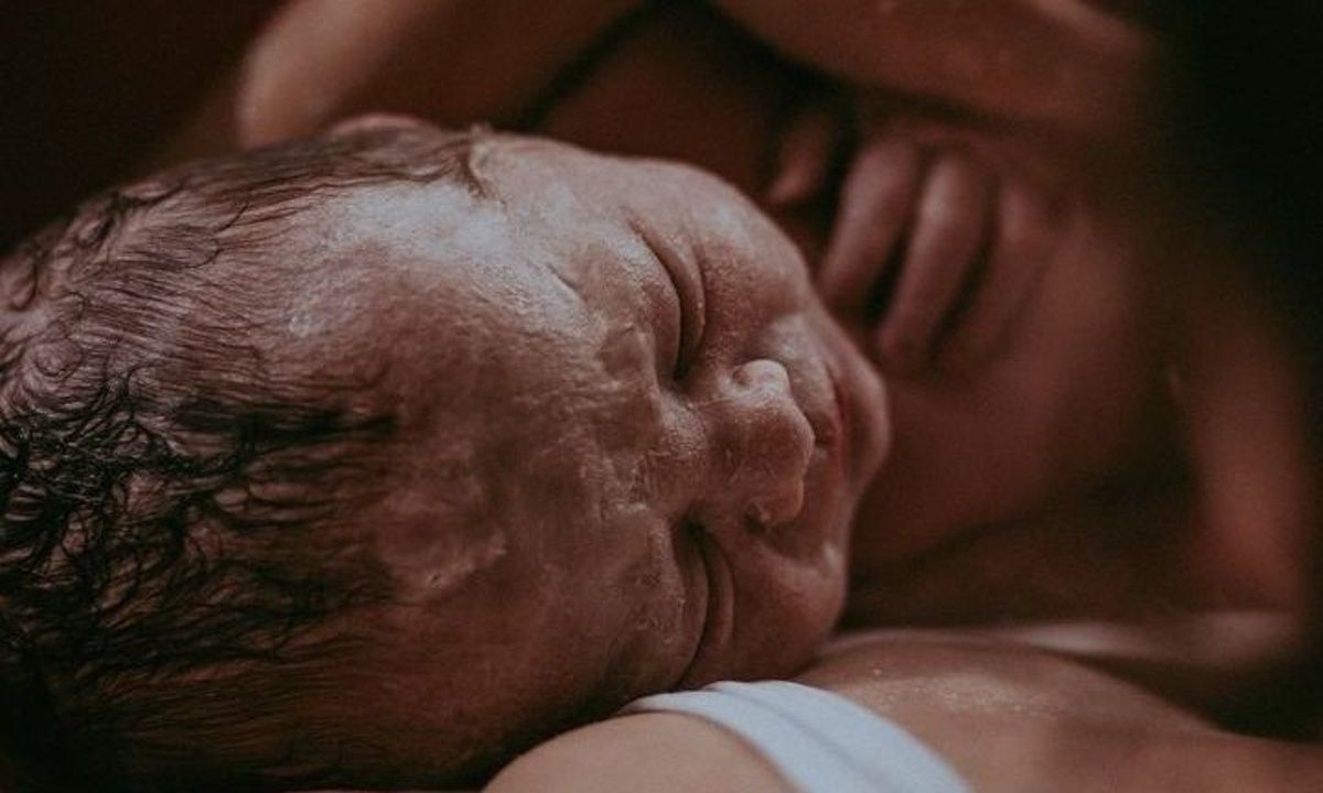 Φωτογραφίες τοκετού από μία βραβευμένη φωτογράφο