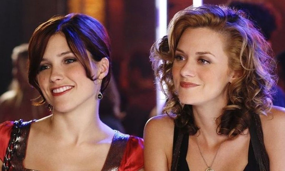 One Tree Hill: Το reunion της Peyton με την Brooke μετά από 20 χρόνια