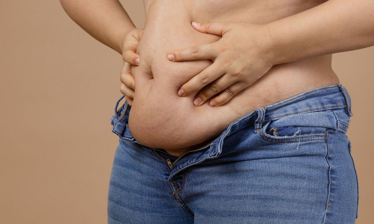 Σπλαχνικό λίπος και άνοια: Ποιοι κινδυνεύουν περισσότερο