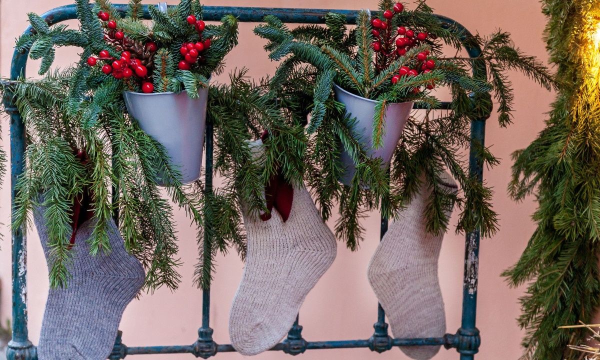 Χριστουγεννιάτικη διακόσμηση μπαλκονιού