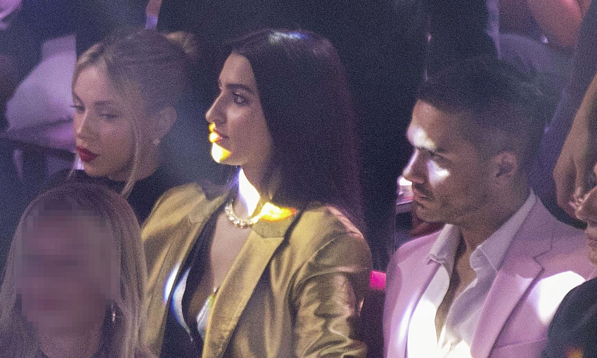 Βραδινή έξοδος για Μάστορα-Καληφώνη! Και στη μέση... η Αναστασία!