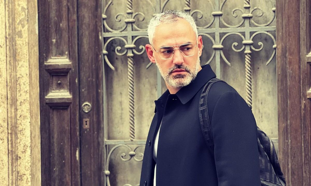 Ο Νίκος Συρίγος γράφει για την αγάπη του πατέρα με αφορμή την Ημέρα Αγάπης