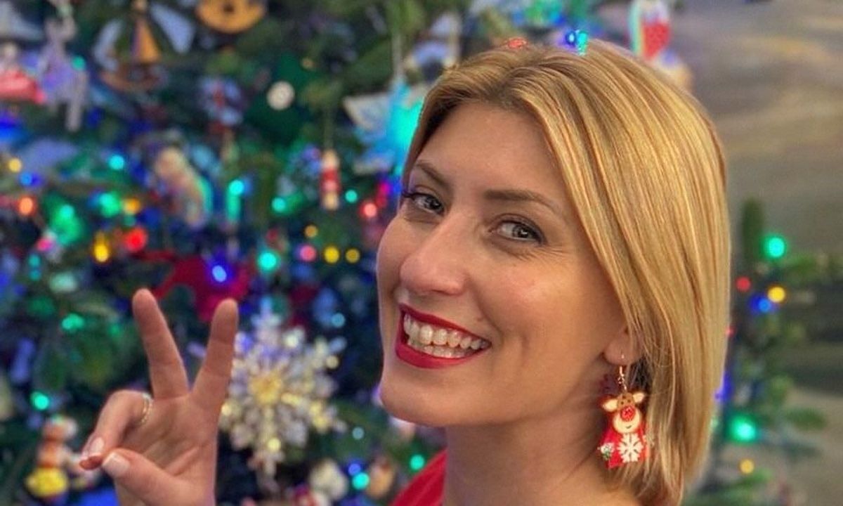 Σία Κοσιώνη: Ο γιος της έφτιαξε Gingerbread σπιτάκι