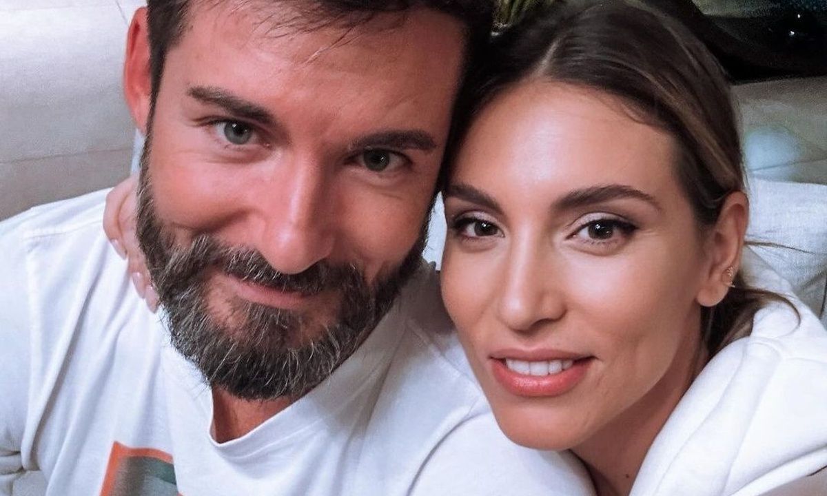 Το επικό σχόλιο που έκανε follower της Οικονομάκου για τον αδερφό της