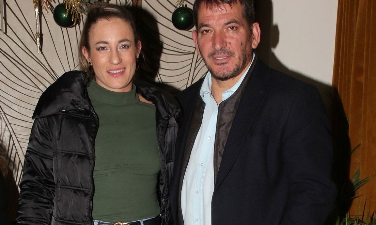 Τα 4 παιδιά του Πύρρου και το μωρό που περιμένει με τη Σκαφίδα