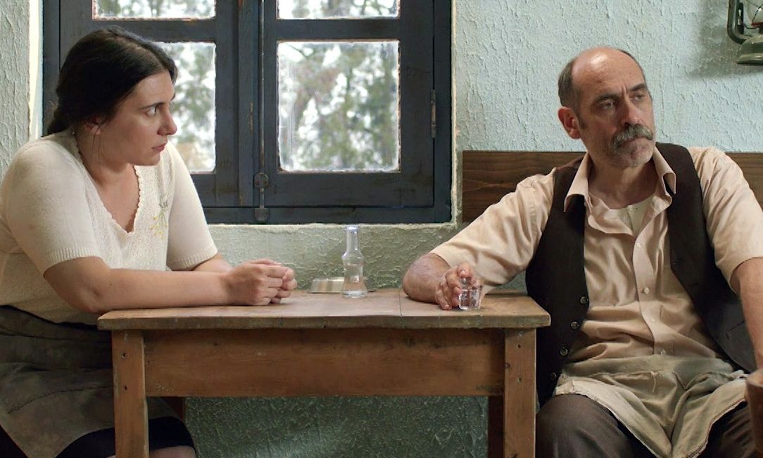 H Παραλία - Νέα επεισόδια: Ο Σήφης ερωτεύεται