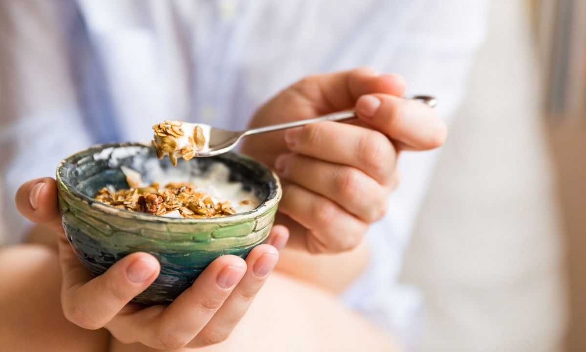 Βοηθούν τελικά τα μικρά και συχνά γεύματα την απώλεια βάρους;