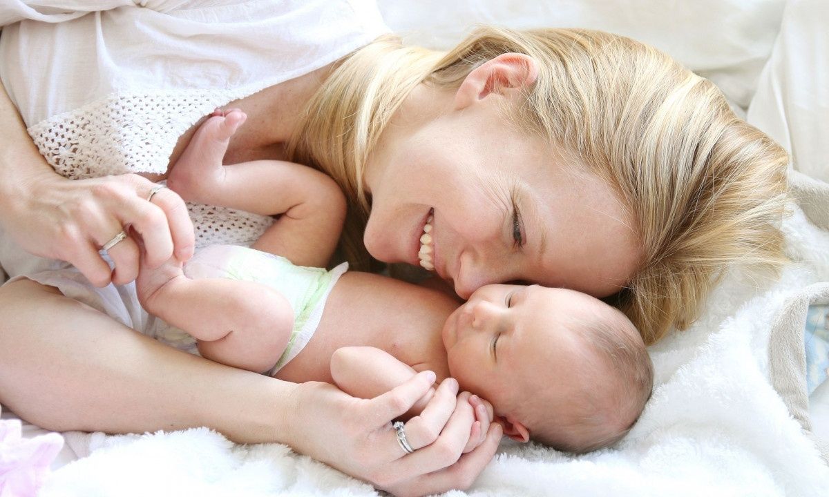 Πόσο επηρεάζεται η ανάπτυξη του παιδιού από την απουσία της μητέρας;