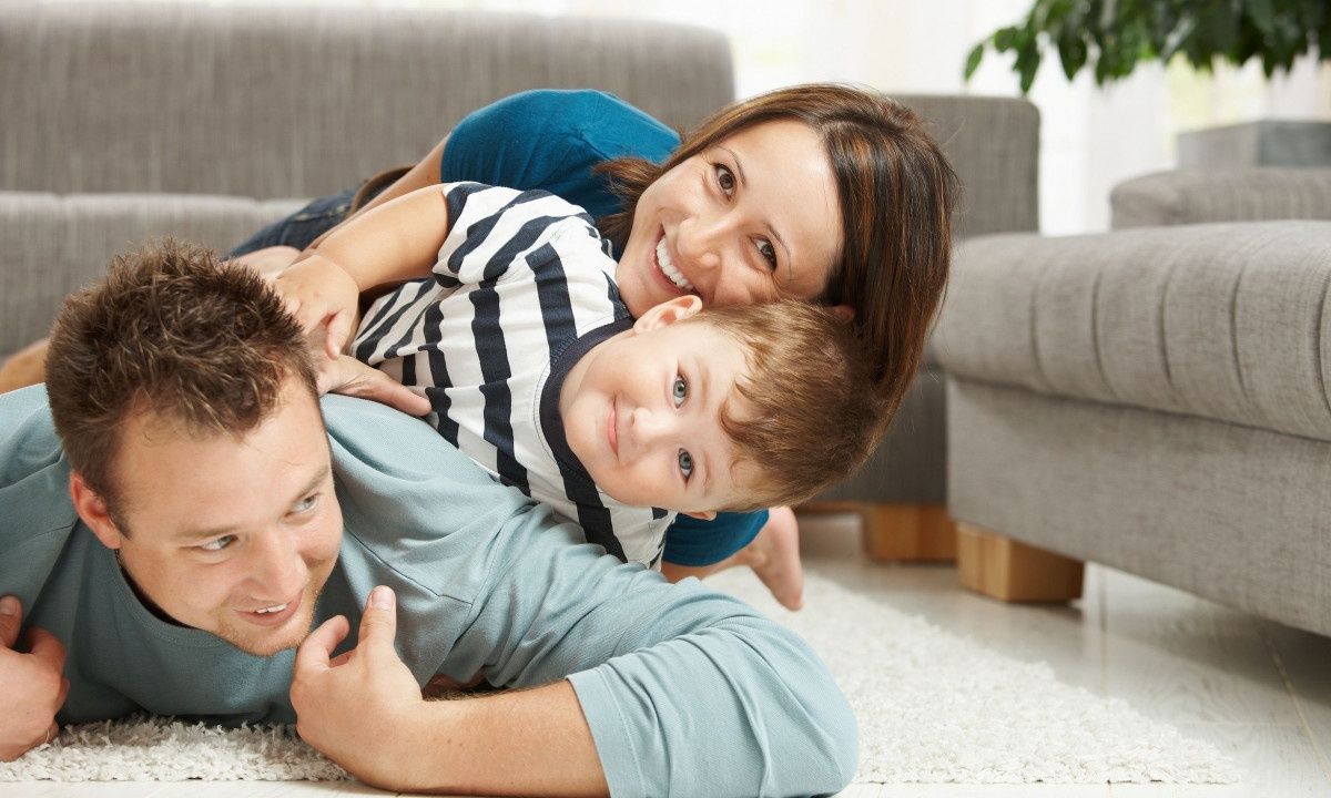 Καθοριστικός ο ρόλος της οικογένειας στην ευδαιμονία του παιδιού