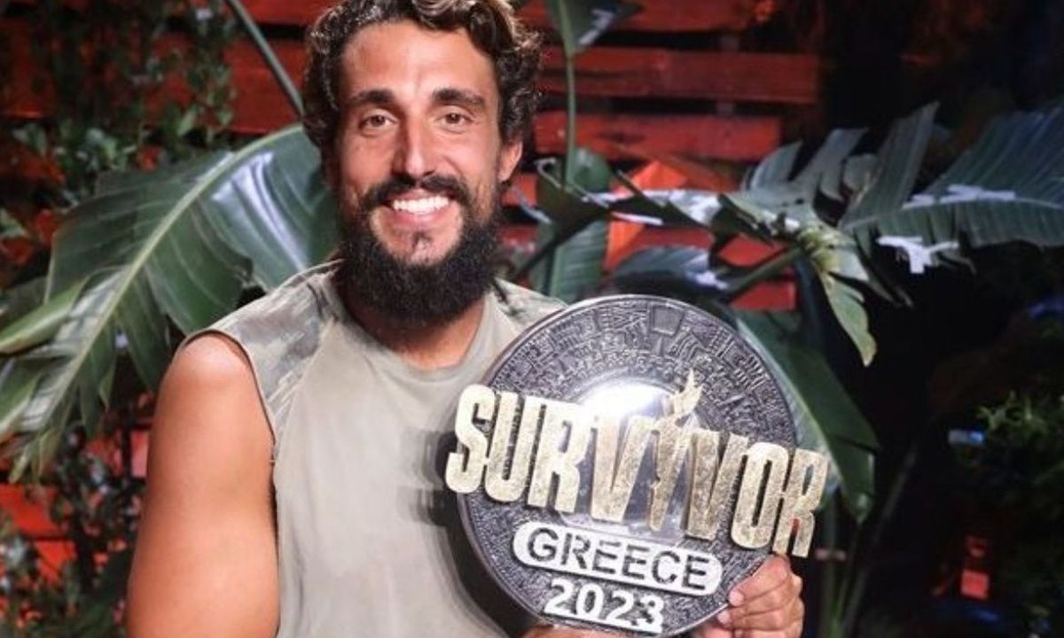 Σάκης Κατσούλης: Η λιτή ζωή και η ονομαστική γιορτή στο πάρκο