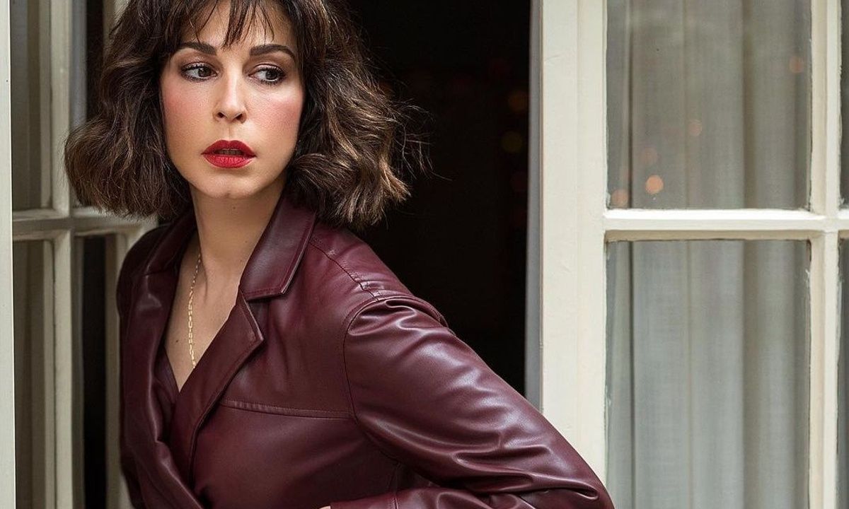 Η Κατερίνα Παπουτσάκη έκλεισε τα 45: Το κούρεμα που αναδεικνύει τη φυσική ομορφιά της και οι αλλαγές