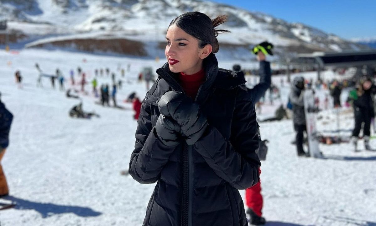 Η Ιφιγένεια Τζόλα βρήκε το item που θα φοράς στα χιόνια