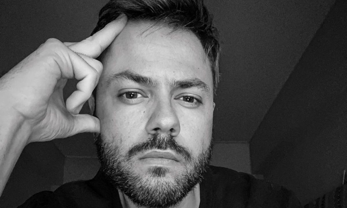 Ο Πυλαρινός τραγουδάει πονεμένα και η Βάλια βιώνει έναν ακόμα «χωρισμό»