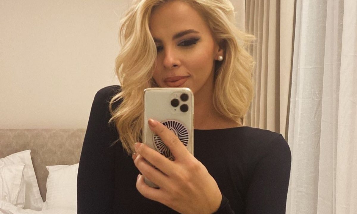 Το κοντό μαλλί της Τζένης Μελιτά έφερε το σχόλιο της Κων/νας Μιχαήλ