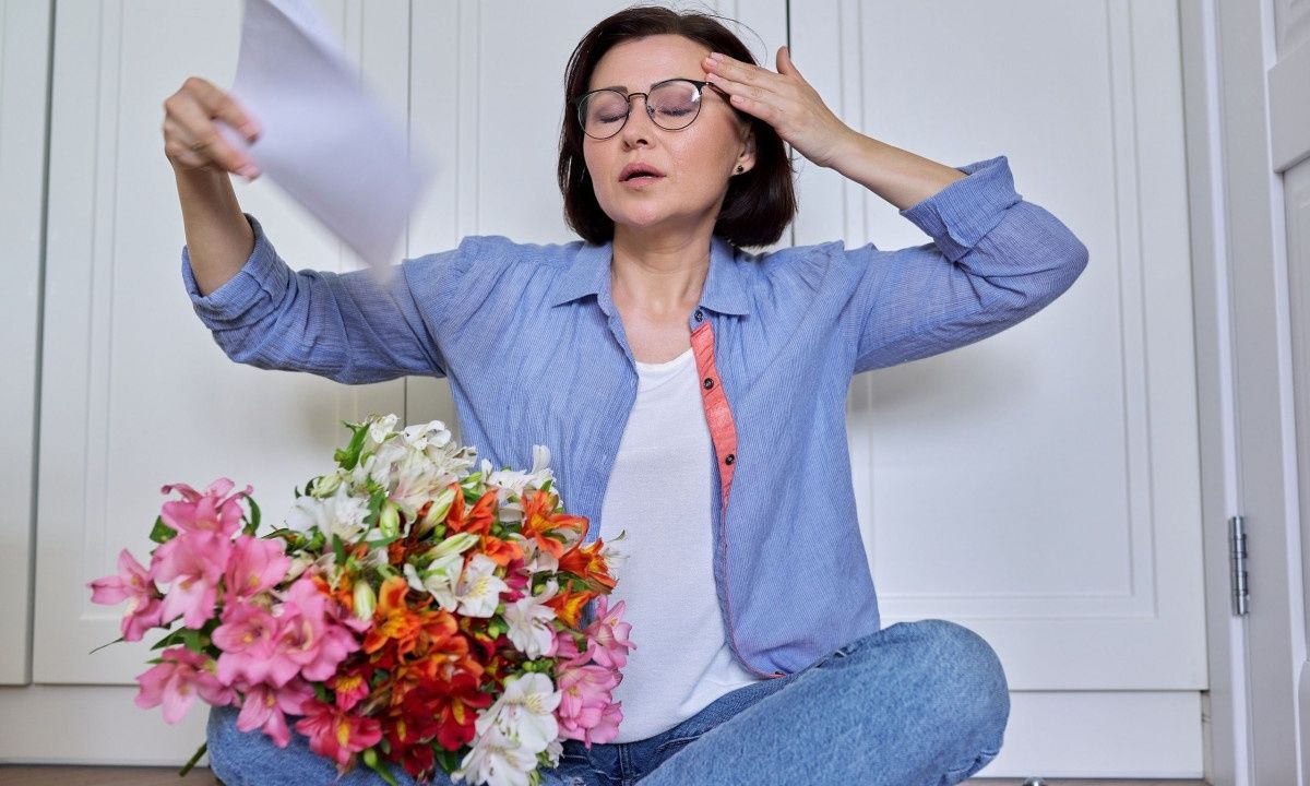 Εμμηνόπαυση: Ποιες γυναίκες κινδυνεύουν με καρδιοπάθεια και εγκεφαλικό