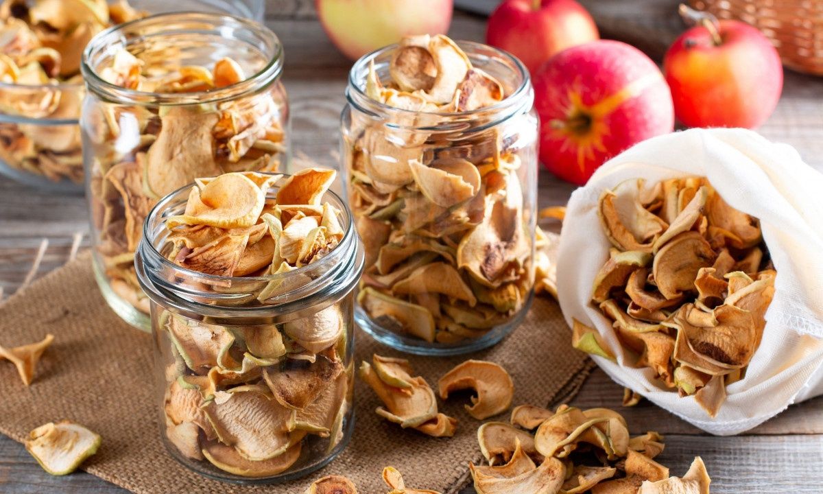 Τσιπς μήλου με κανέλα στον φούρνο