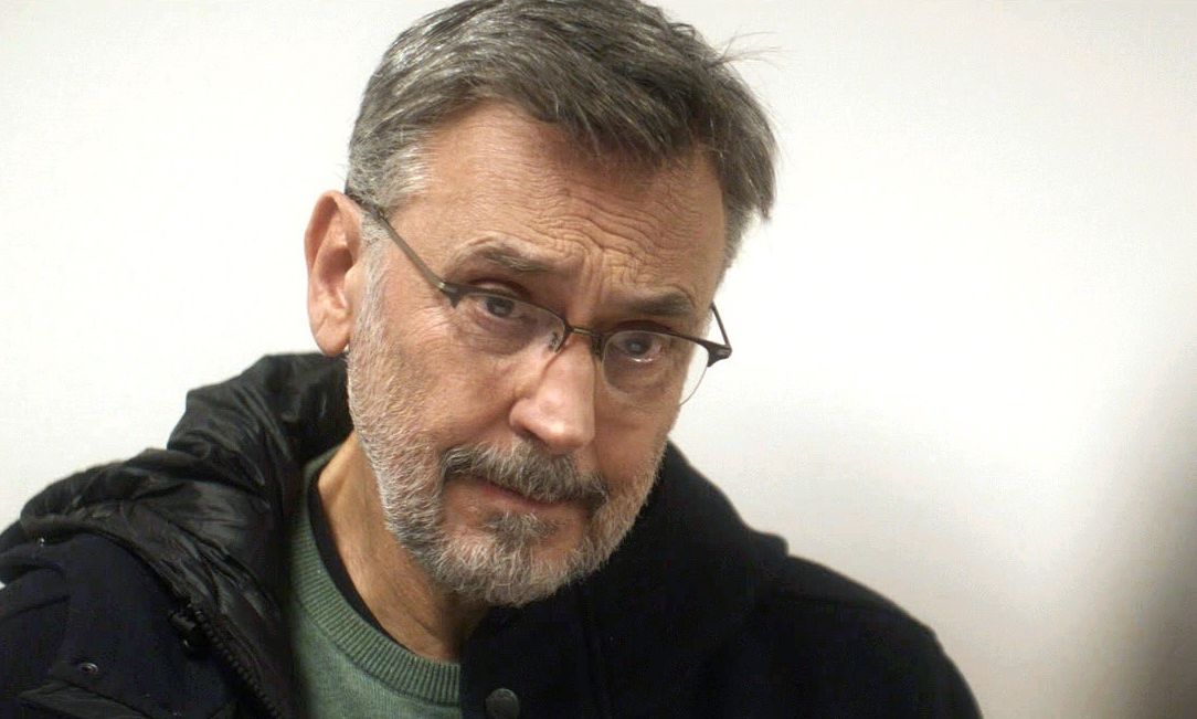 Κάνε ότι κοιμάσαι: Ο Μάκης επιμένει να εξασφαλίσει τη στήριξη του Ίκαρου