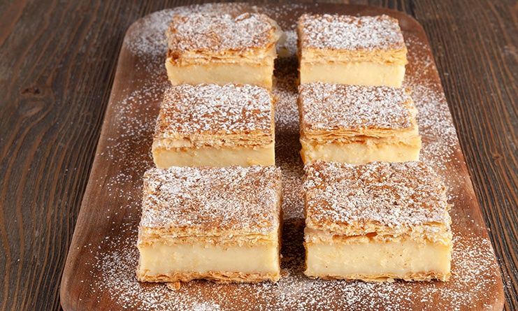 Εύκολη μπουγάτσα ψυγείου από τον Άκη Πετρετζίκη