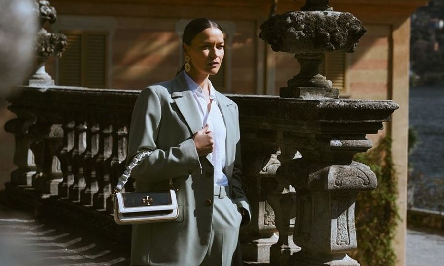 Το power dressing με γεμίζει αυτοπεποίθηση κάθε μέρα στο γραφείο