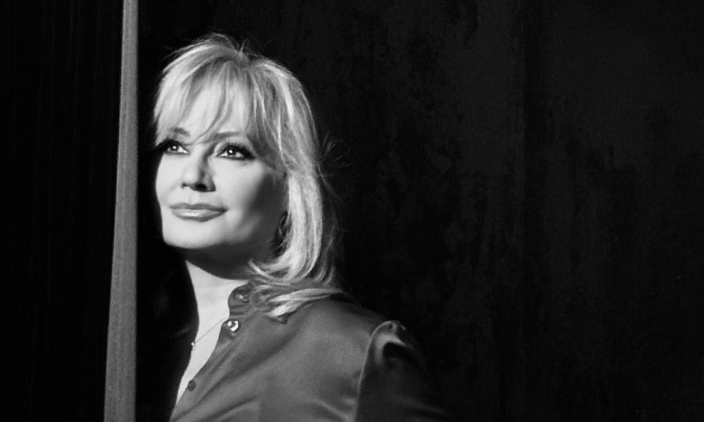 Φως στο Τούνελ: Το throwback βίντεο από την πρώτη εκπομπή της Νικολούλη πριν από 30 χρόνια!