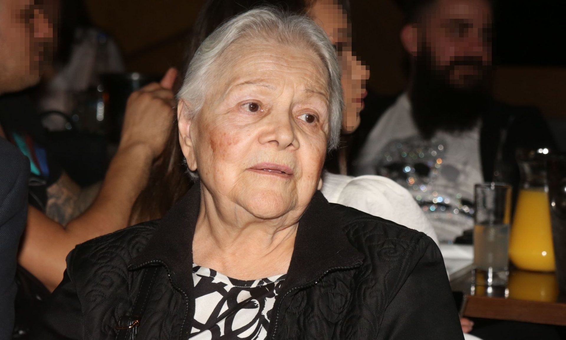 Μαίρη Λίντα: Η δολοφονία της μητέρας της και η κακοποίηση από τον δεύτερο σύζυγό της