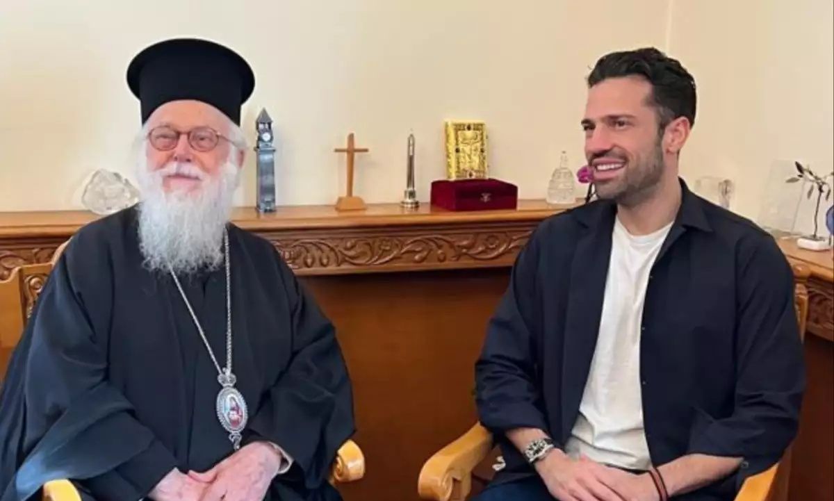 «Υπήρξε φάρος ελπίδας»: To «αντίο» του Κωνσταντίνου Αργυρού στον Αρχιεπίσκοπο Αλβανίας Αναστάσιο