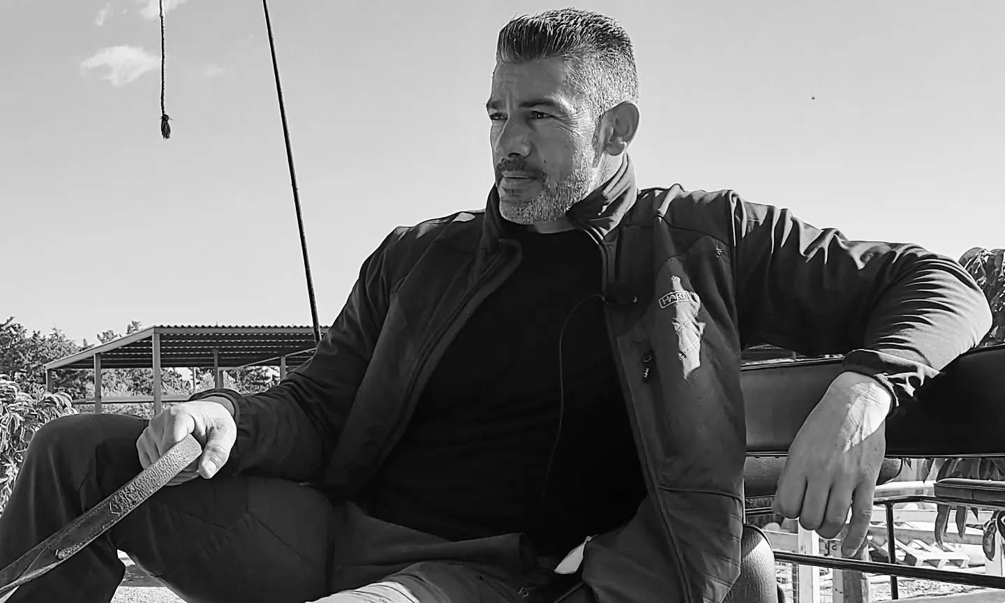 Πανίκος Πιλάλης: Γενέθλια για τον Αποστόλη από τη Γη της Ελιάς-Οι σπάνιες φώτο με την οικογένειά του