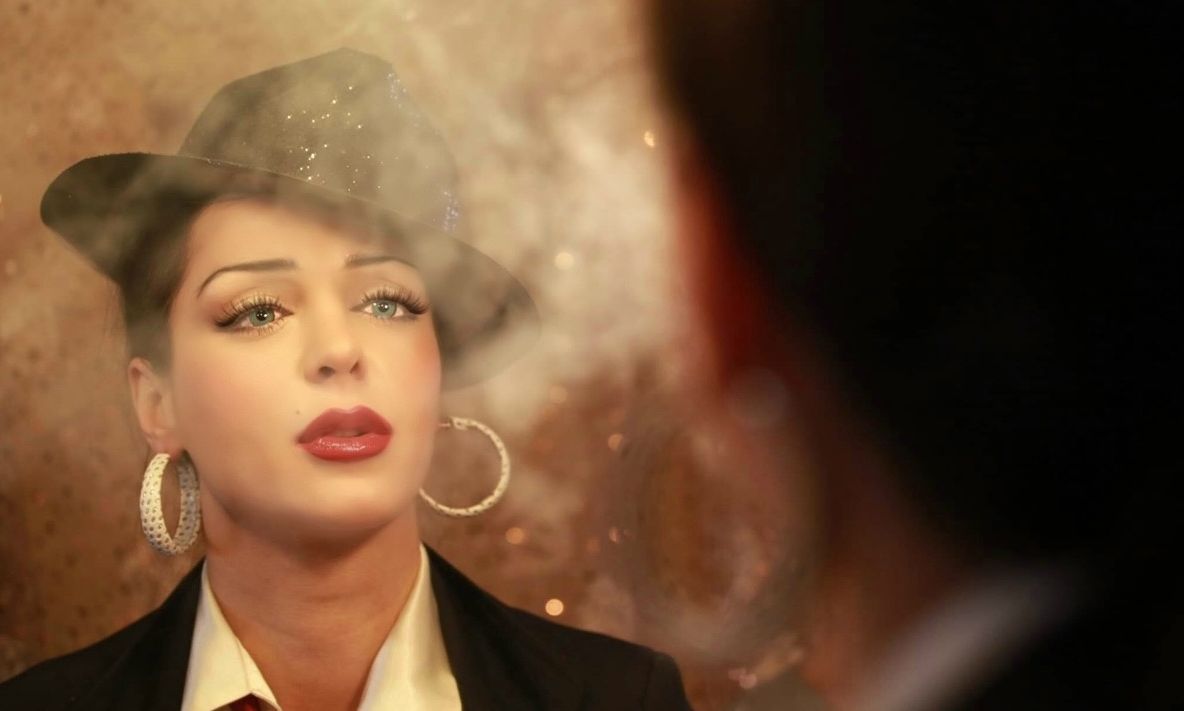 Δέσποινα Μοίρου: Από τον Τζόνυ Ντεπ στον... Μίκυ Ρουρκ!