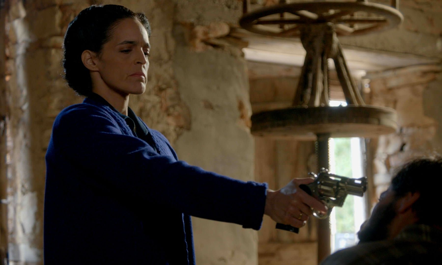 Άγιος Έρωτας: Η Καλλιόπη πιάνει στα πράσα τον άντρα της με την κόρη της