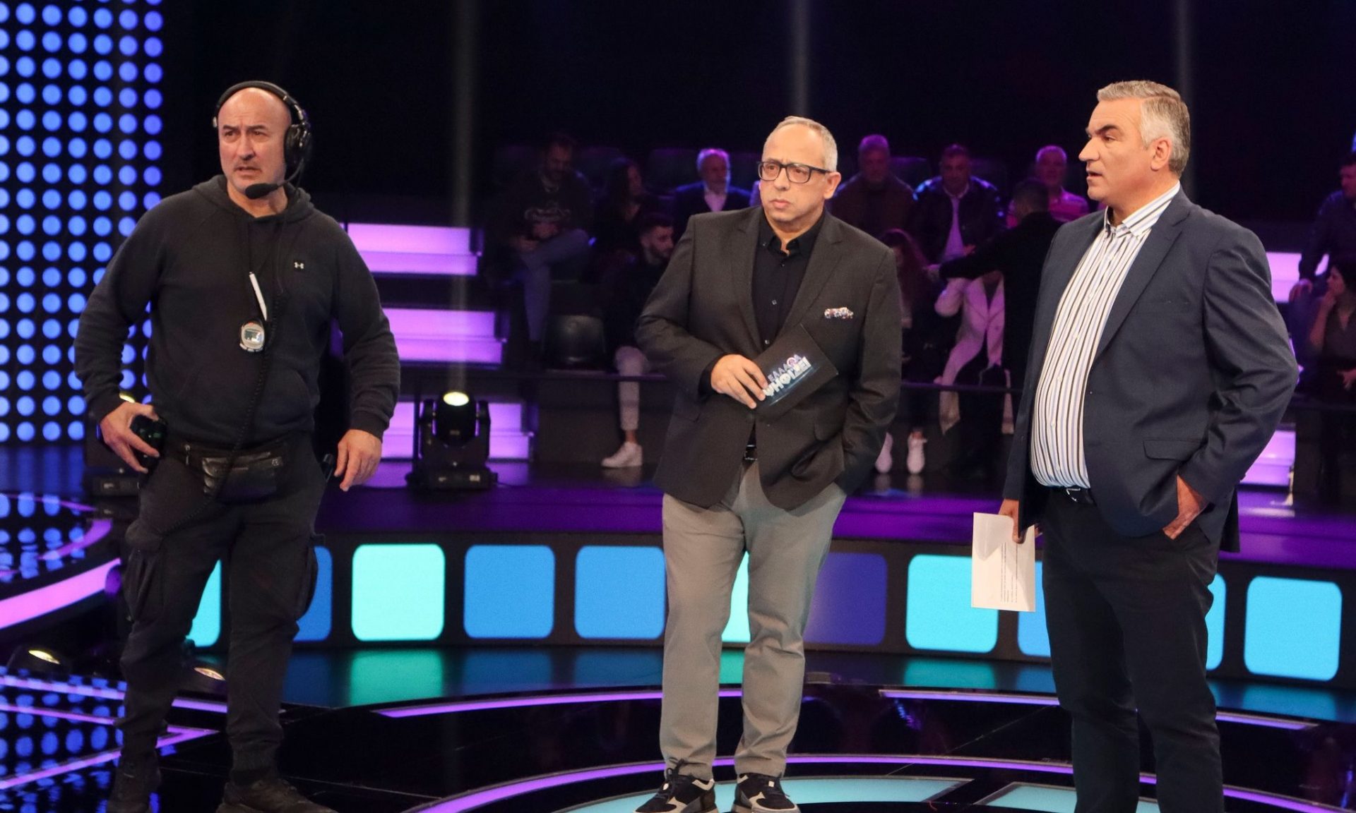 Ντσούνος: «Οι ταμπέλες θα συνεχίσουν να υπάρχουν, δεν καταλαβαίνω όμως τι εξυπηρετούν»