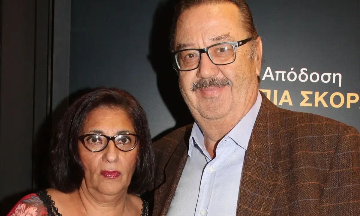 Συγκινεί ο Τάσος Κωστής για την απώλεια της συζύγου του: «Νιώθω μισός τώρα»