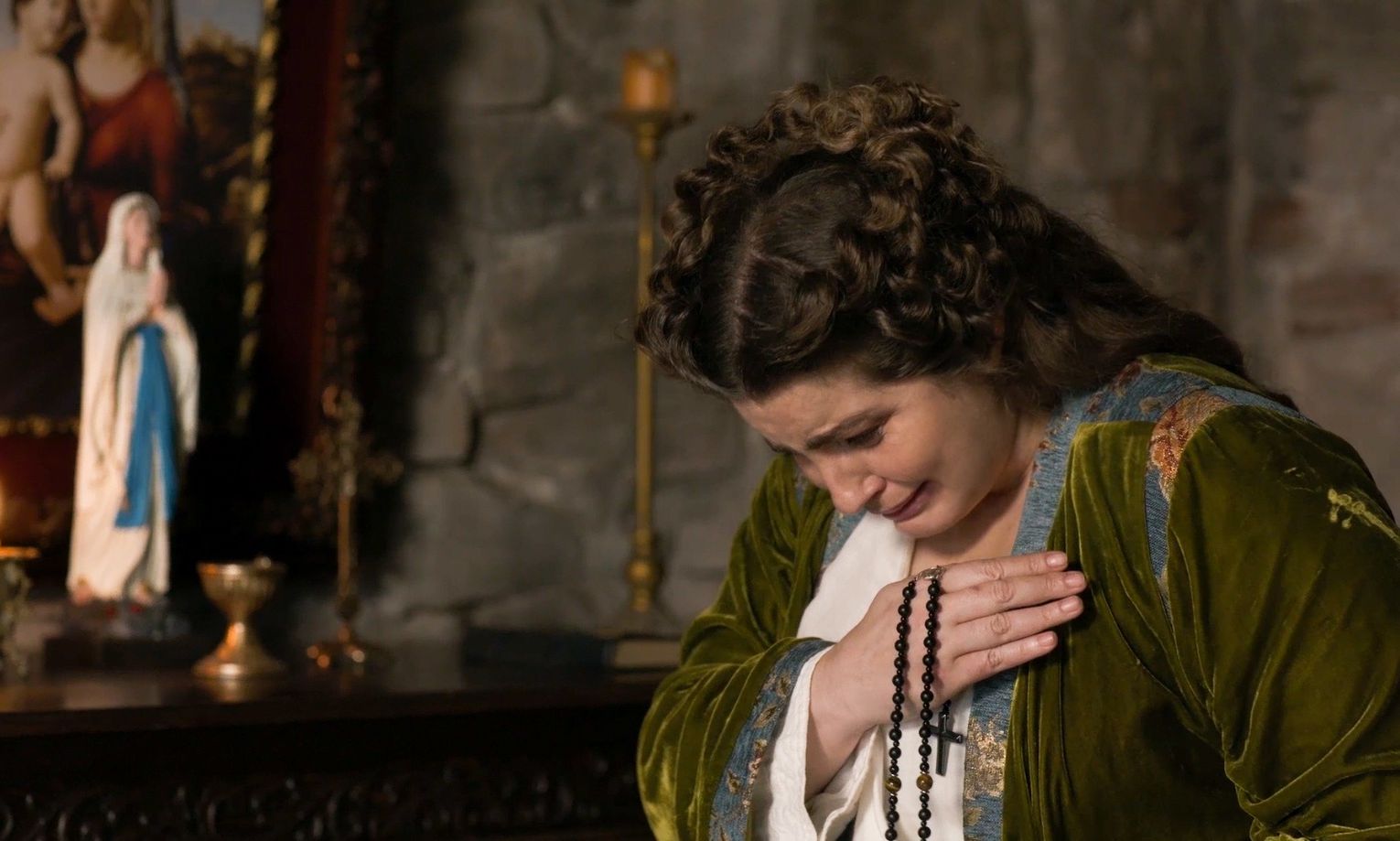 Η Μάγισσα: Η Πανδώρα στρέφεται εναντίον της Λεώνης