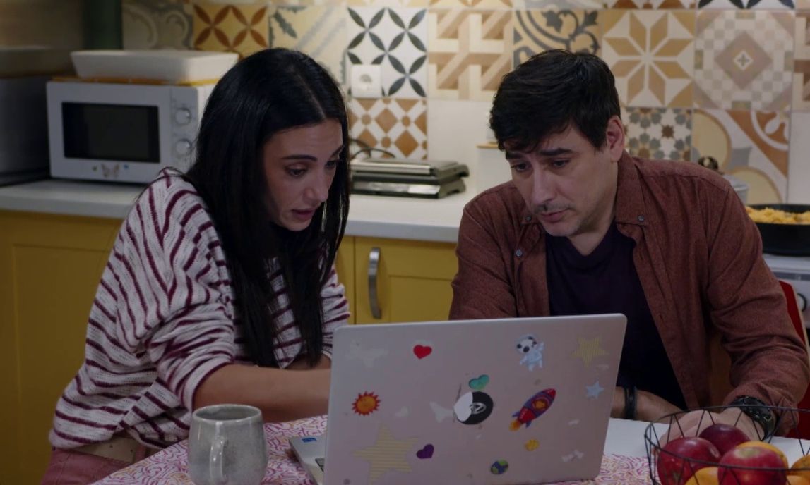 Έχω παιδιά: Ο Σταύρος κάνει μία επέμβαση στο μάτι του και...