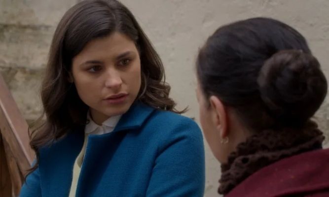 Άγιος Έρωτας: Ένα θαύμα θα σώσει τη Χλόη και το μωρό της...