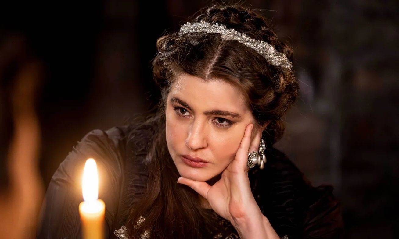 Η Μάγισσα: Σοκ για την Πανδώρα - Το μοναστήρι δέχεται επίθεση