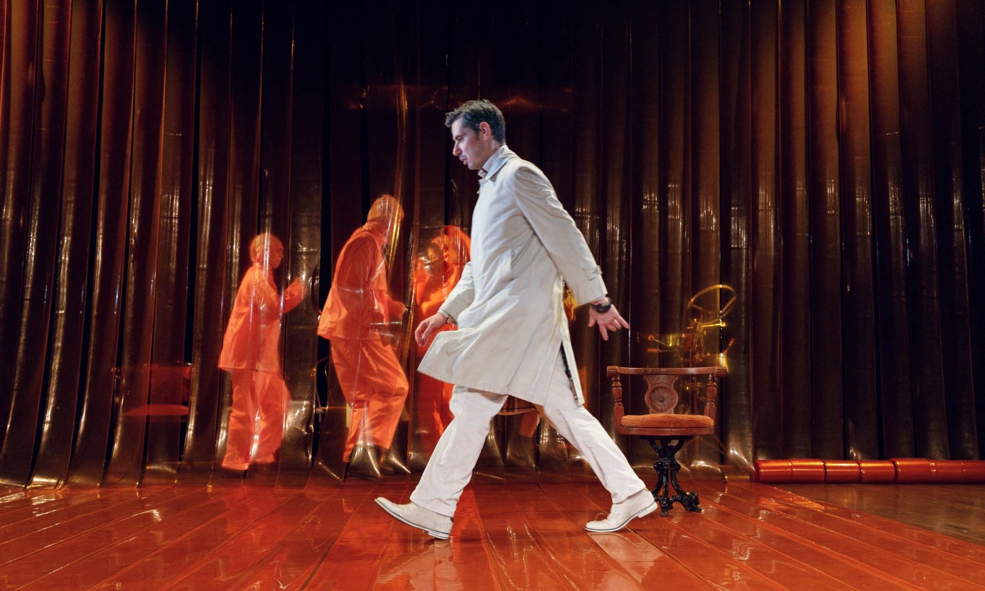 Θέατρο Τέχνης: Οι πρώτες φωτογραφίες από τη νέα παράσταση της Αργυρώς Χιώτη