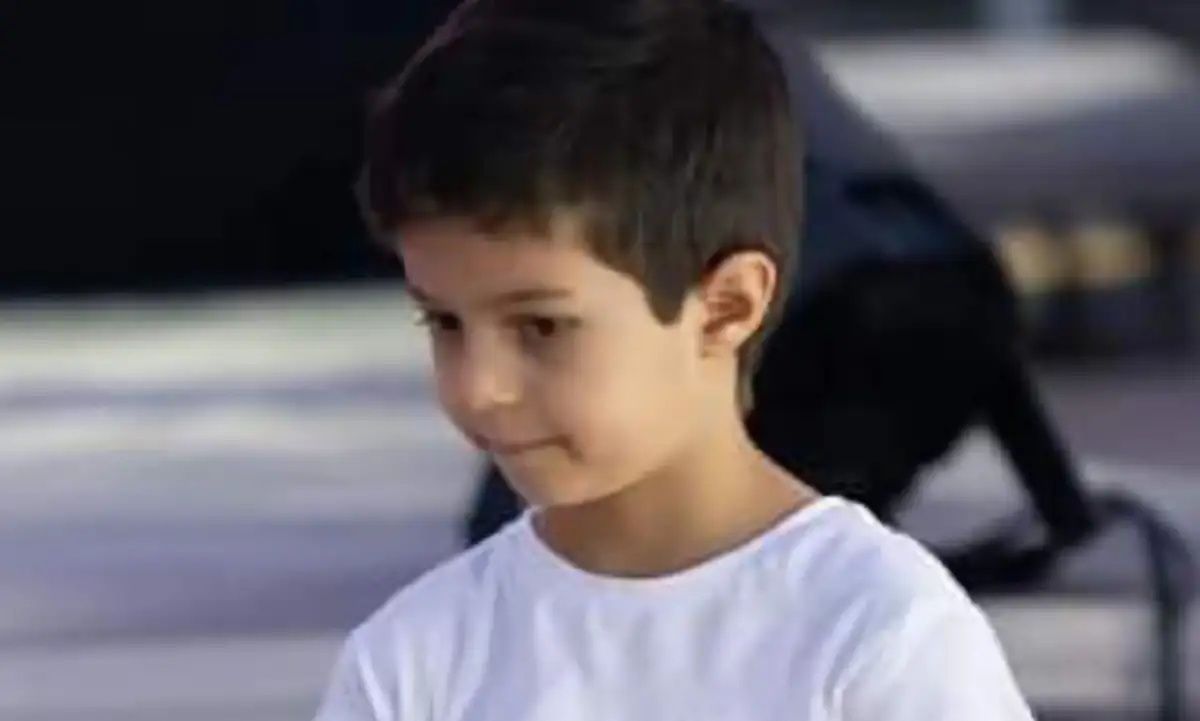 Γνωστοί Έλληνες καλλιτέχνες τραγουδούν για καλό σκοπό