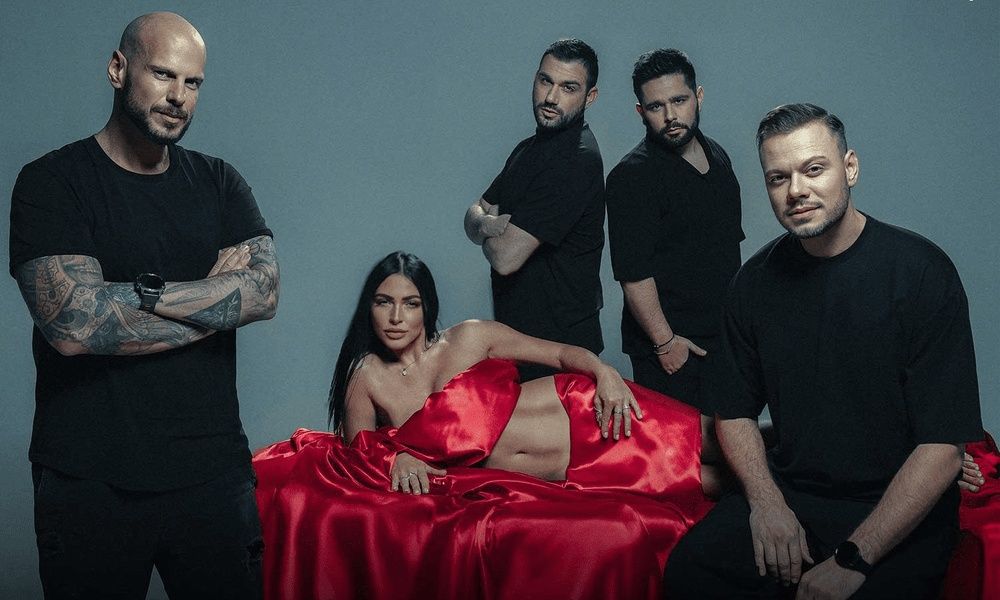 Οι REC φέρνουν στο σήμερα τη μεγάλη επιτυχία τους «Άσε με να σ' αγαπώ» με μια συνεργασία - έκπληξη