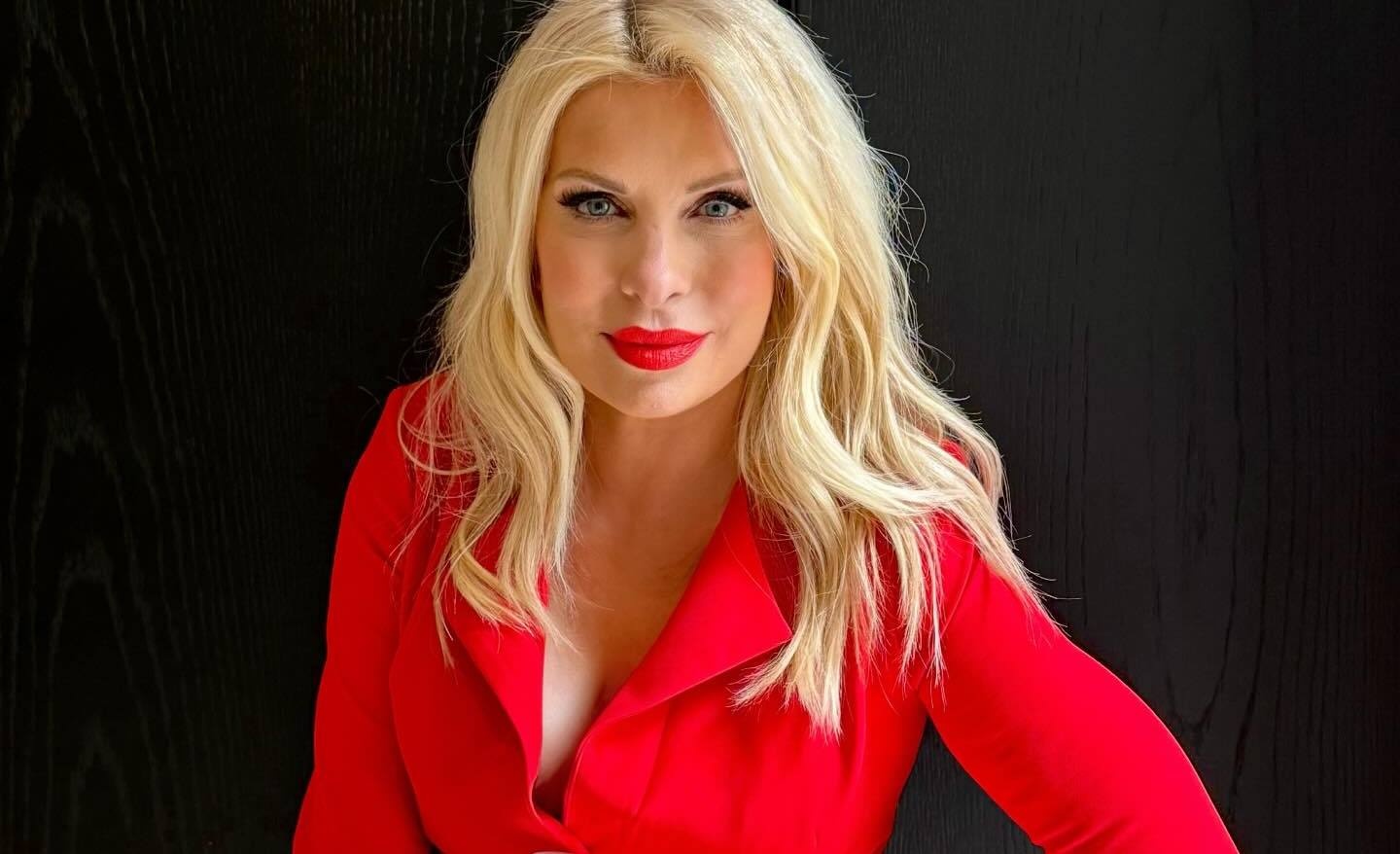 «Η συνεργασία μου με την Ελένη Μενεγάκη ανέβασε τις τηλεοπτικές μου μετοχές»