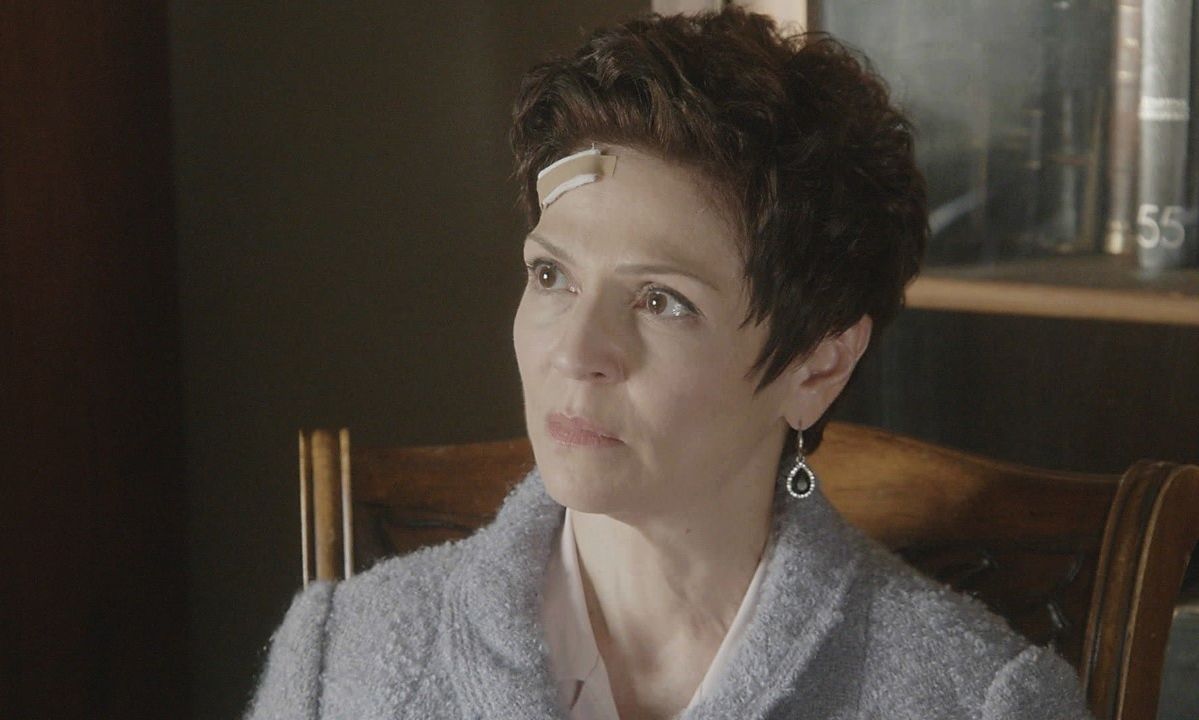 Άγιος έρωτας - Η Θάλεια βάζει οριστικό τέλος στο γάμο της