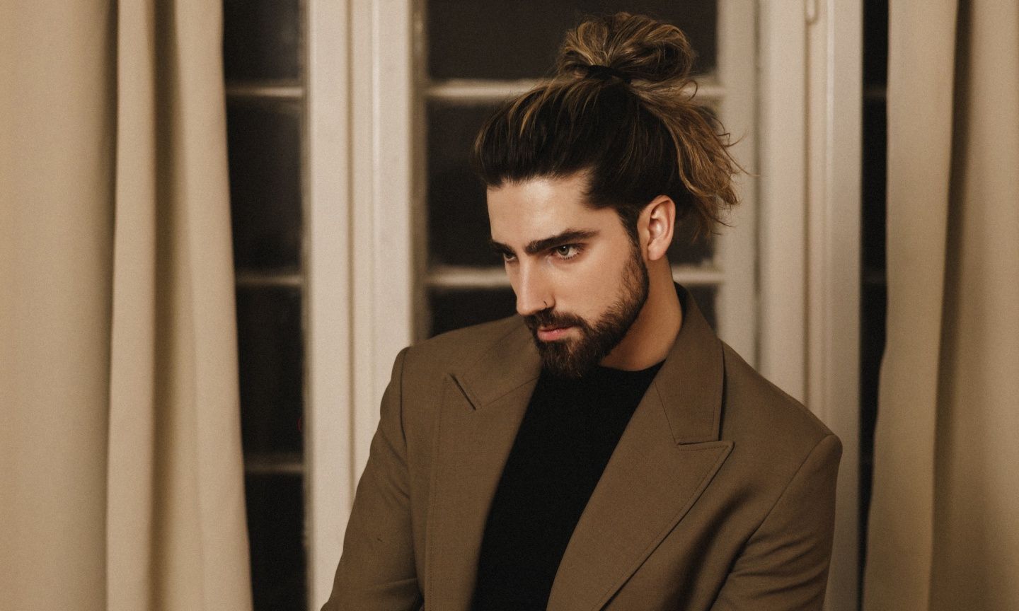 Eurovision 2025 – Σερβία: Ένας σταρ των μιούζικαλ, στη σκηνή του διαγωνισμού!