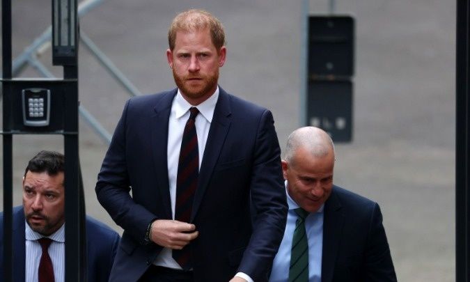 Η ζωή του πρίγκιπα Χάρι βρίσκεται σε κίνδυνο, προειδοποίησε η δικηγόρος του - Tι συμβαίνει;