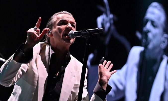 «Μ»: Νέα επική ταινία των Depeche Mode για την περιοδεία τους «Memento Mori»