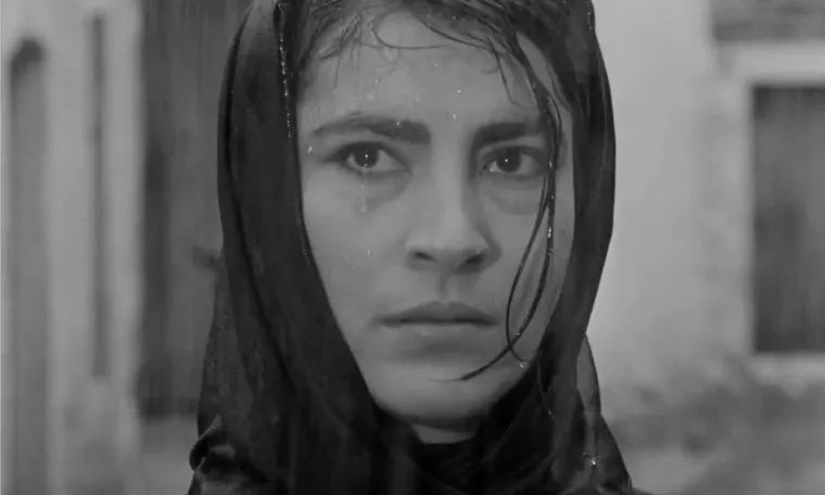 Ω γλυκύ μου Έαρ: Το καθηλωτικό βίντεο με τη συγκλονιστική ερμηνεία της Ειρήνης Παππά