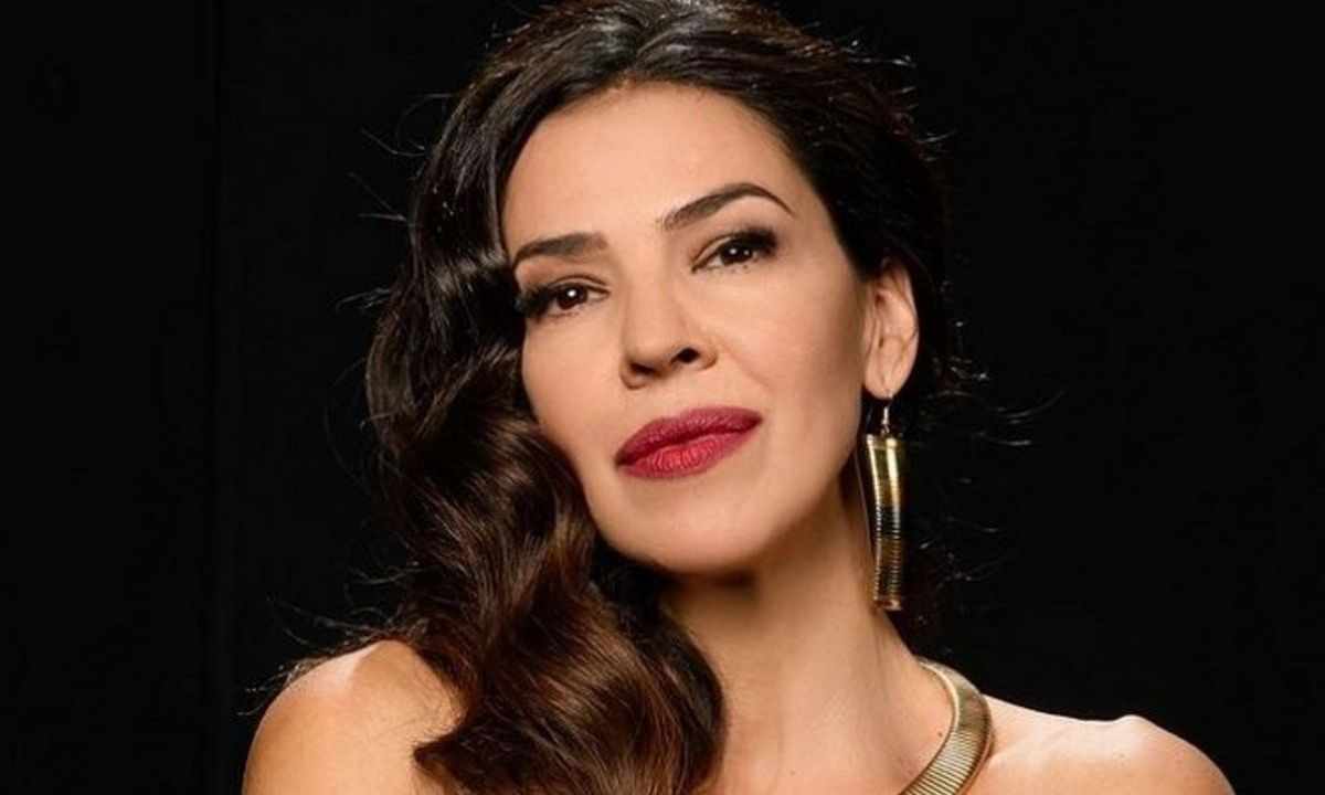 Ξέσπασε η Δραγούμη: «Αν μου ξαναγράψεις, τρως διαγραφή, μπλοκ και ό,τι άλλο υπάρχει»!