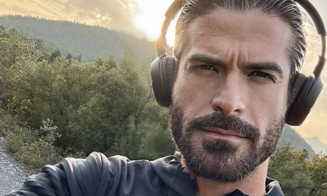 Άρης Μουγκοπέτρος: «Άφησα το χέρι μου στα χέρια του γιατρού και νιώθω σίγουρος»